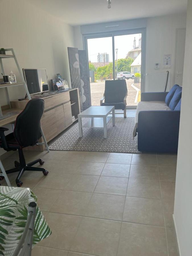 Maison Blois-Beausejour Parking Velo Екстериор снимка